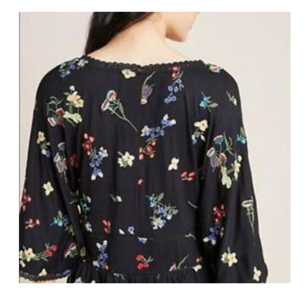 Anthropologie Parvati Floral Embroidered Blouse - Size Medium - Picture 4 of 16